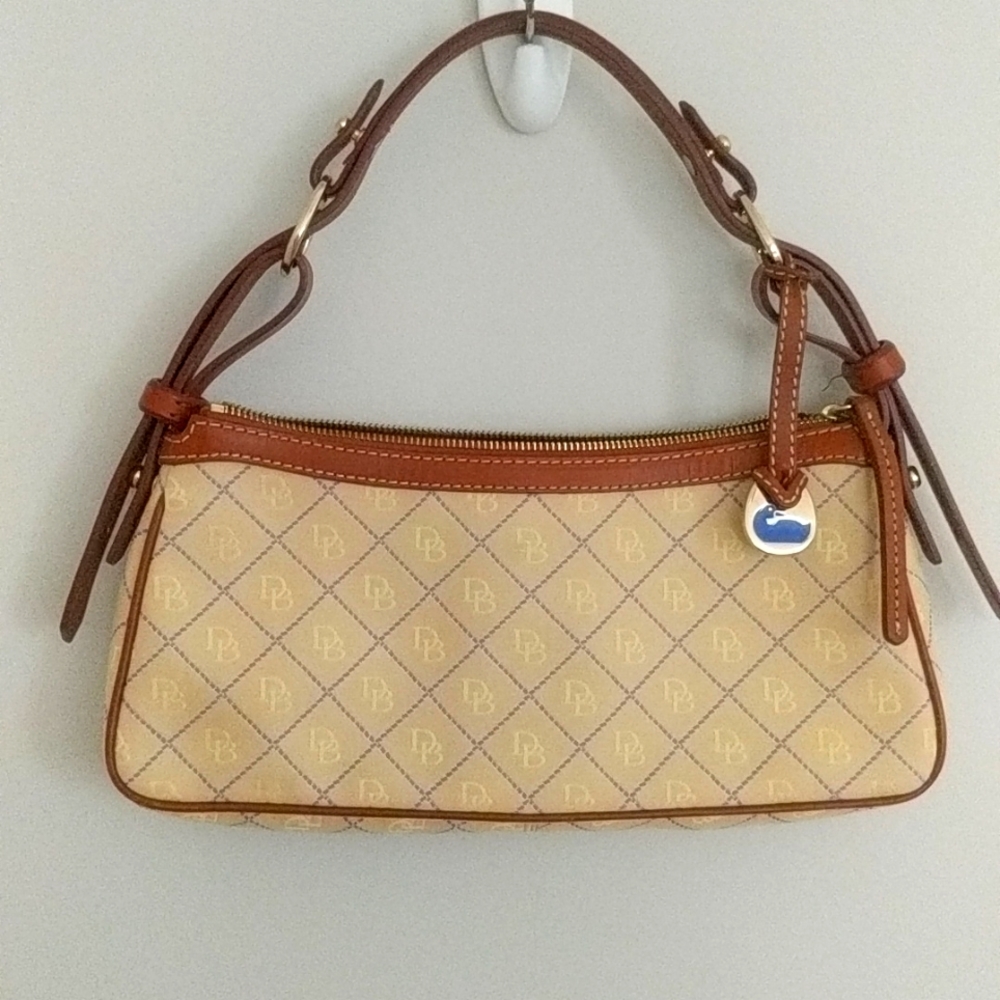 Dooney & Bourke Purse